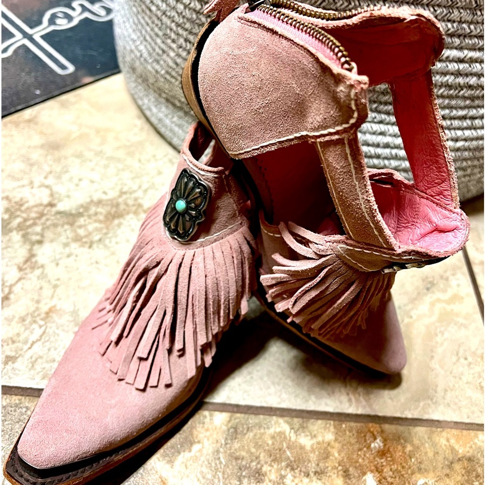 Junk Gypsy by Lane Kiss Me at Midnight Sandal Soft Rose Suede JG0066A